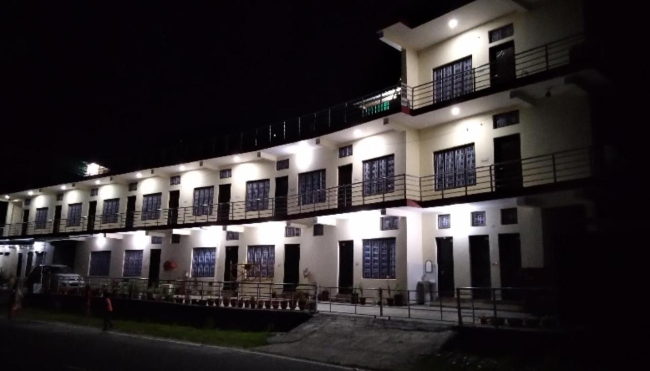 Hotel Vikram Palace Barkot Exterior photo